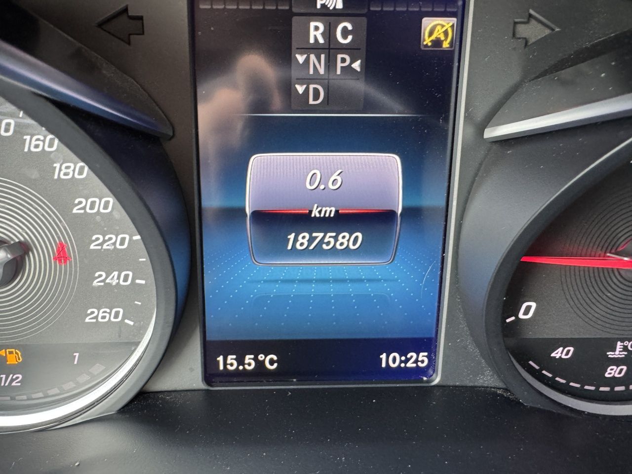 Fahrzeugabbildung Mercedes-Benz V 300d Avantgarde Ed. lang 4x4 Distronic*AMG*AHK