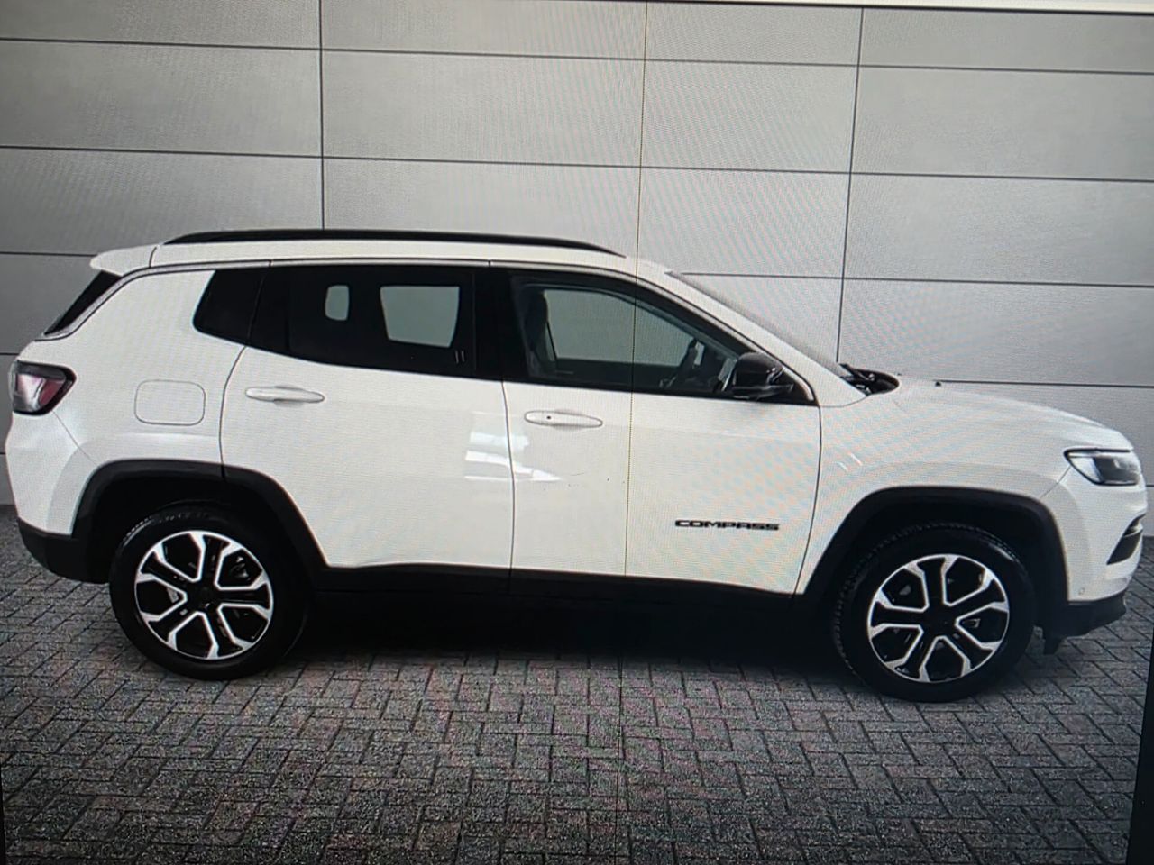 Jeep Compass 1.6 Multijet II 2WD Limited imagem 3