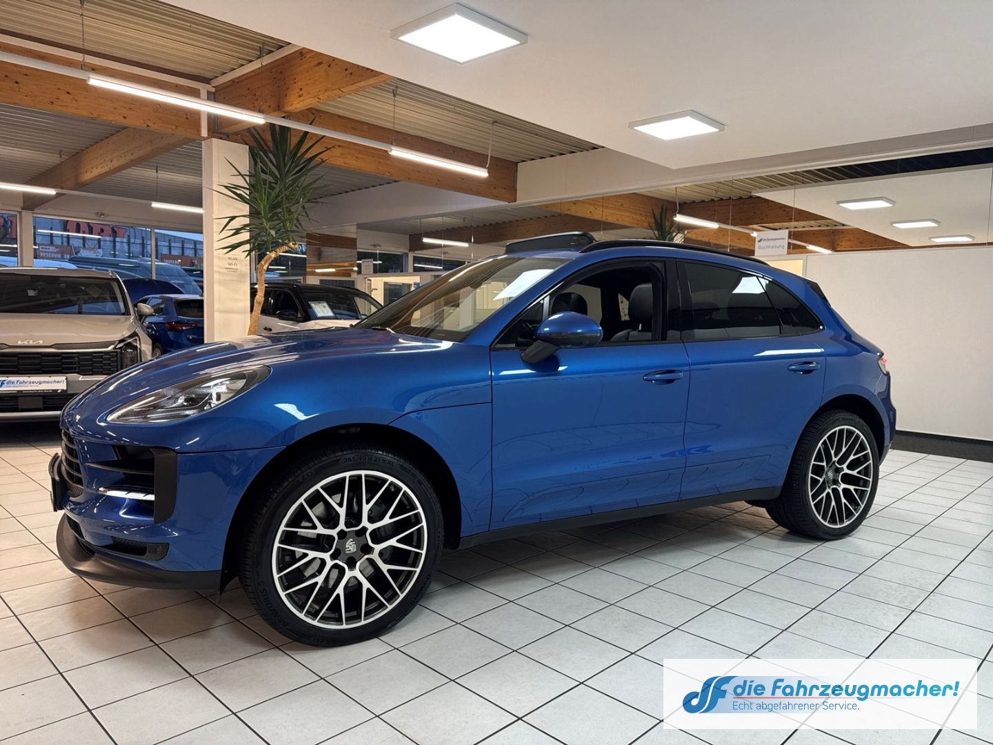 Fahrzeugabbildung Porsche Macan S El. Panodach Navi Memory Sitze Soundsyst