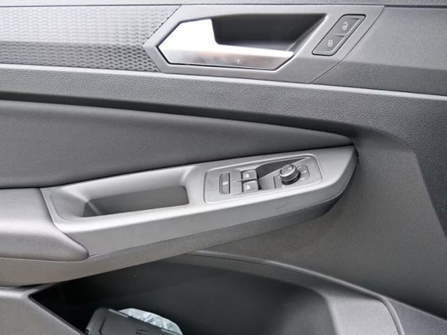 Fahrzeugabbildung Volkswagen Caddy Maxi Style Behindertengerecht Rampe