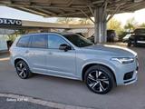 Volvo XC90 T8°Ultra Dark Recharge Plug-In Hybrid AWD - Volvo XC90: Ultra Dark