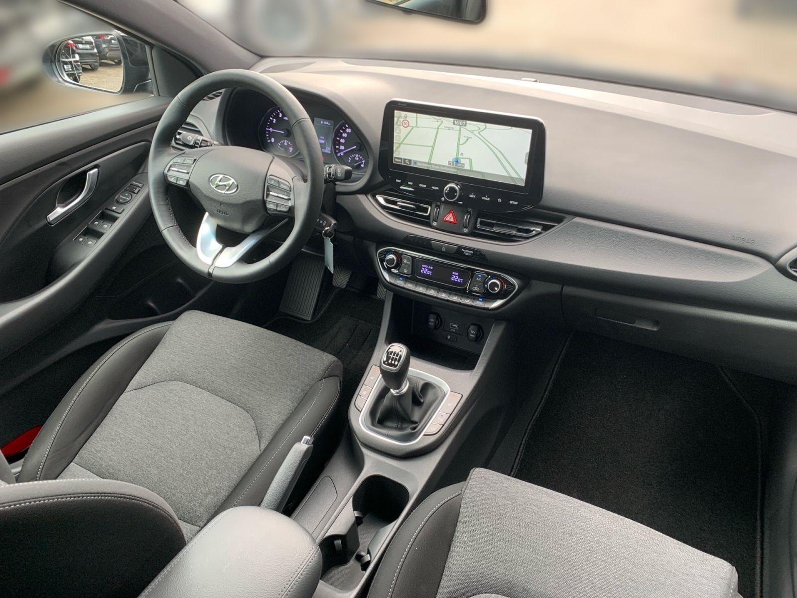 Fahrzeugabbildung Hyundai i30 Kombi 1.0 T-GDI Advantage Navi LED