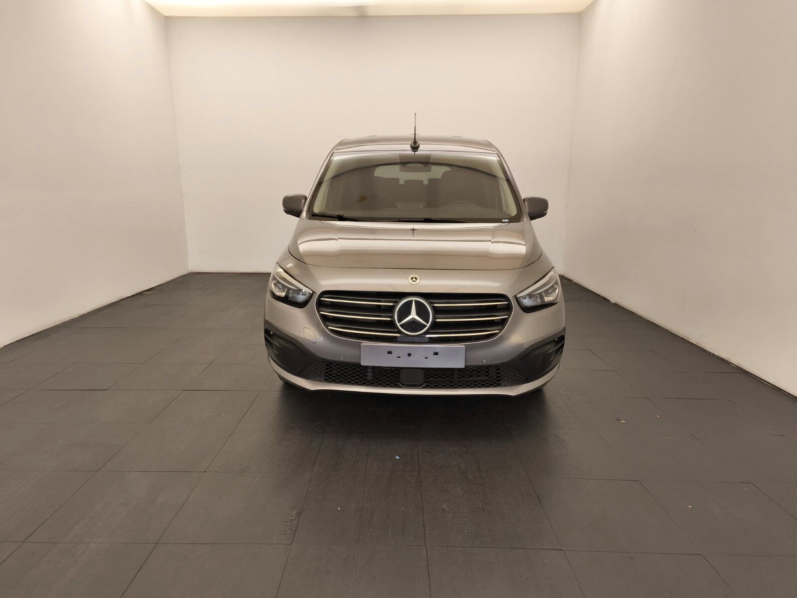 Mercedes-Benz T-Klasse T 180 Progressive lang EDITION imagem 2