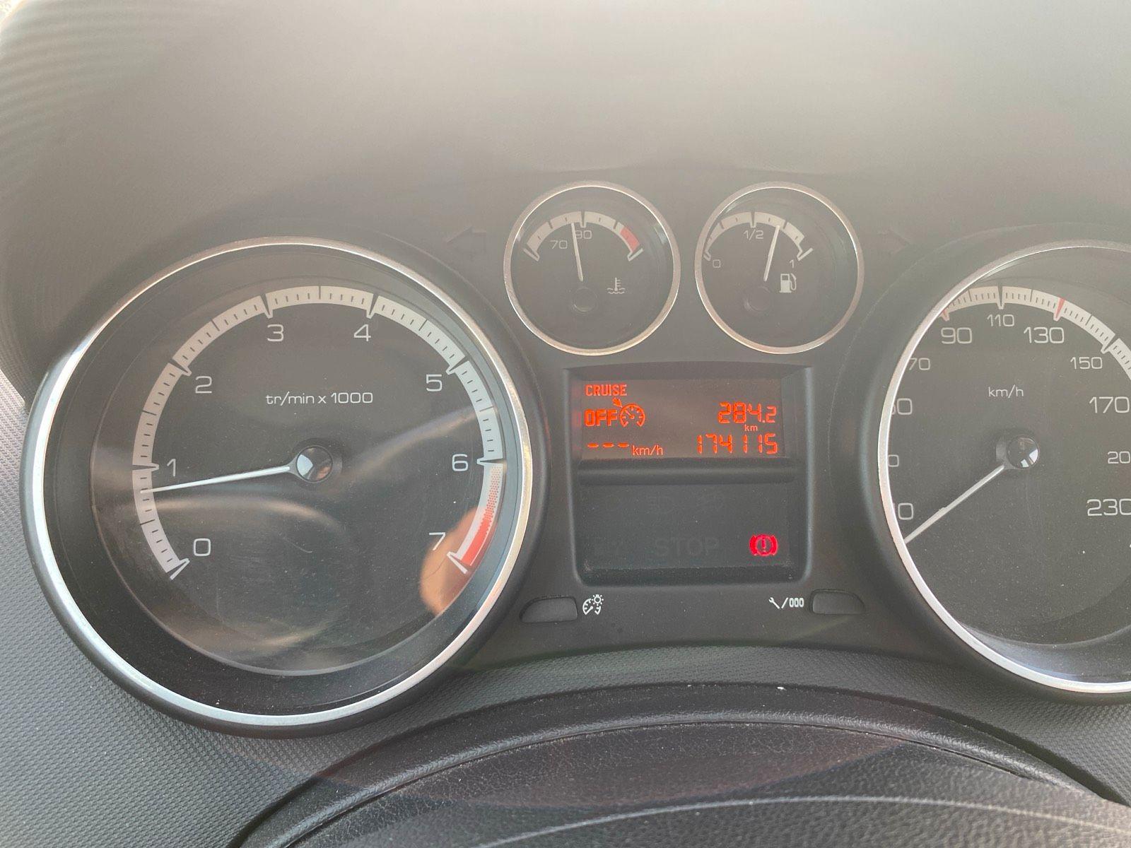 Peugeot 308 2007 — engine 120 HP (88kW)