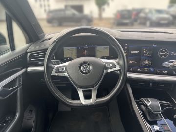 Volkswagen Touareg - 7