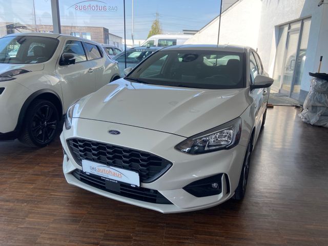 Fahrzeugabbildung Ford Focus Lim. ST-Line X , NAVI+RFK*HEAD-UP*LED*AHK