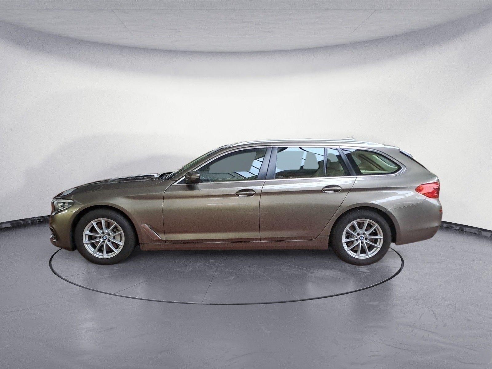 BMW 530i Touring Aut. *KAMERA*LED*KLIMA