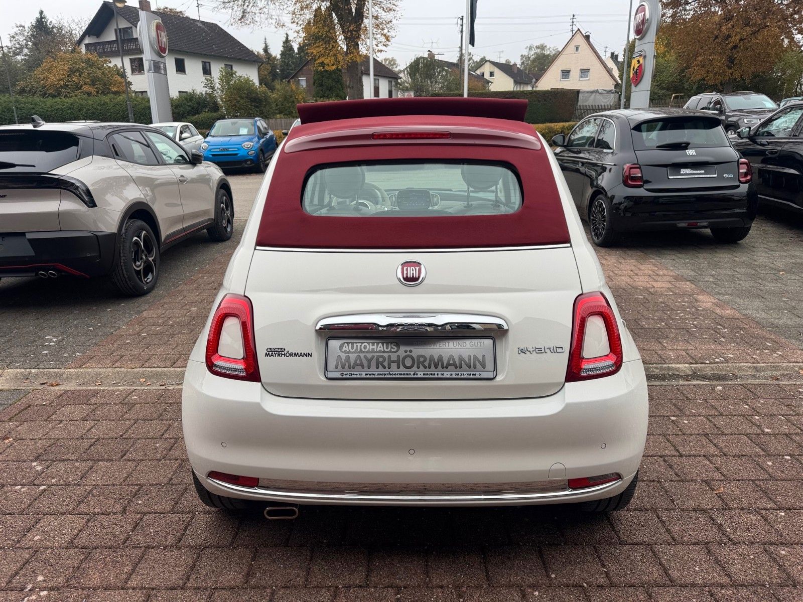 Fahrzeugabbildung Fiat 500C DOLCEVITA 51kW (70PS) KLIMAAUT. CARPLAY
