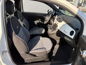 Fahrzeugabbildung Fiat 500 Lounge DAB Uconnect Temp. CarPlay uvm