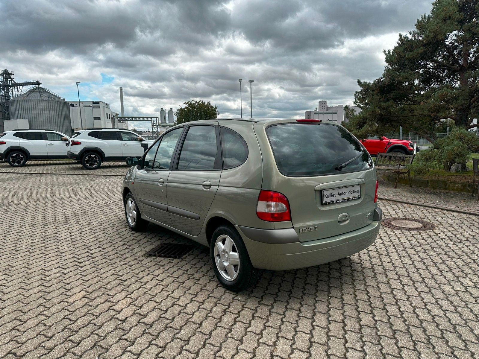 Fahrzeugabbildung Renault Scenic