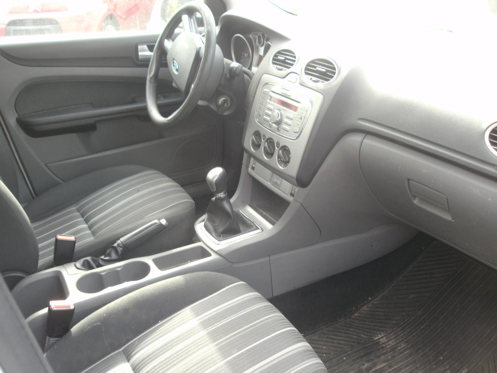 Ford Focus 2009 — photo 5