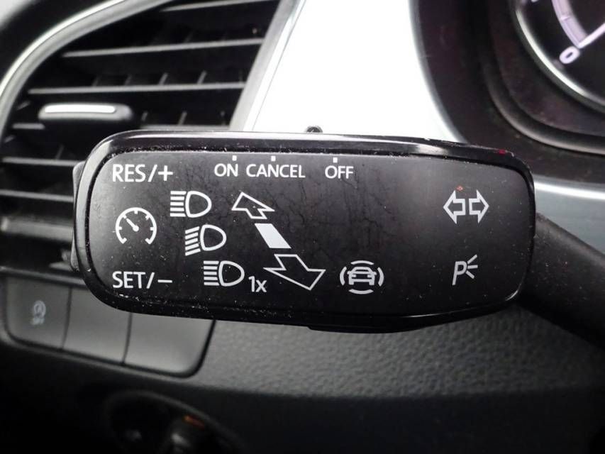 Fahrzeugabbildung SKODA Combi 1.0 TSI Ambition ALW-Reifen/ AHK abnehmbar