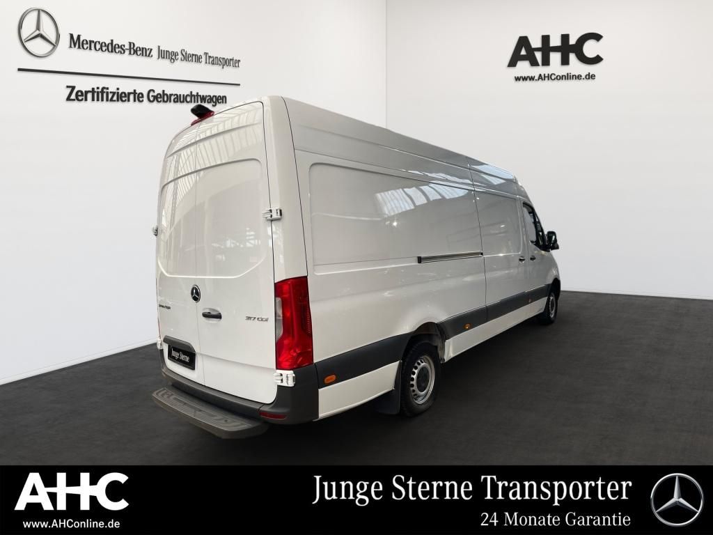 Fahrzeugabbildung Mercedes-Benz Sprinter 317 Kasten L3H2 Schwingsitz RFK MBUX