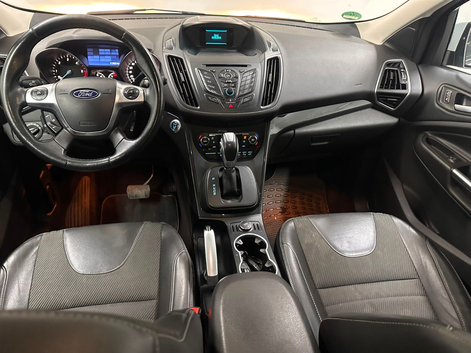 Fahrzeugabbildung Ford Kuga Titanium *TEMPO*KLIMA*SPORTSITZE*