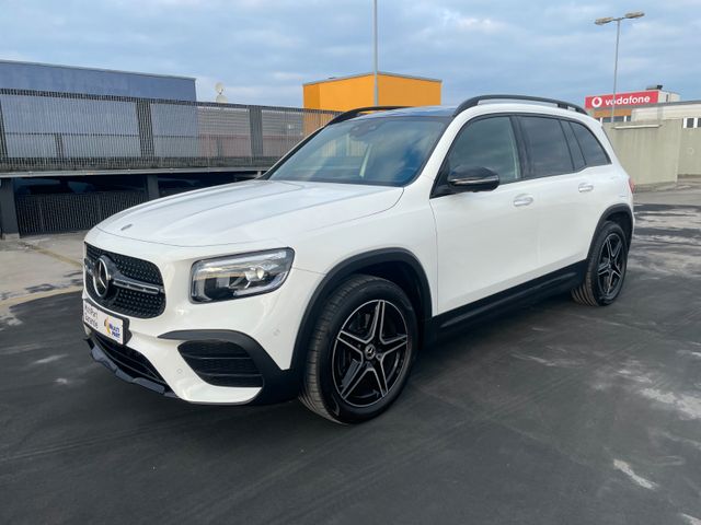 Mercedes-Benz GLB 250 4MATIC AMG-LINE/Panorama/LED/360°Kamera