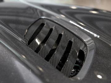 2019 Aston Martin DBS — миниатюра 22