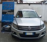 Volkswagen Tiguan 2.0 TDI 140 CV Sport & Style B - Volkswagen Tiguan mit Diesel-Antrieb: Grau, Kombi