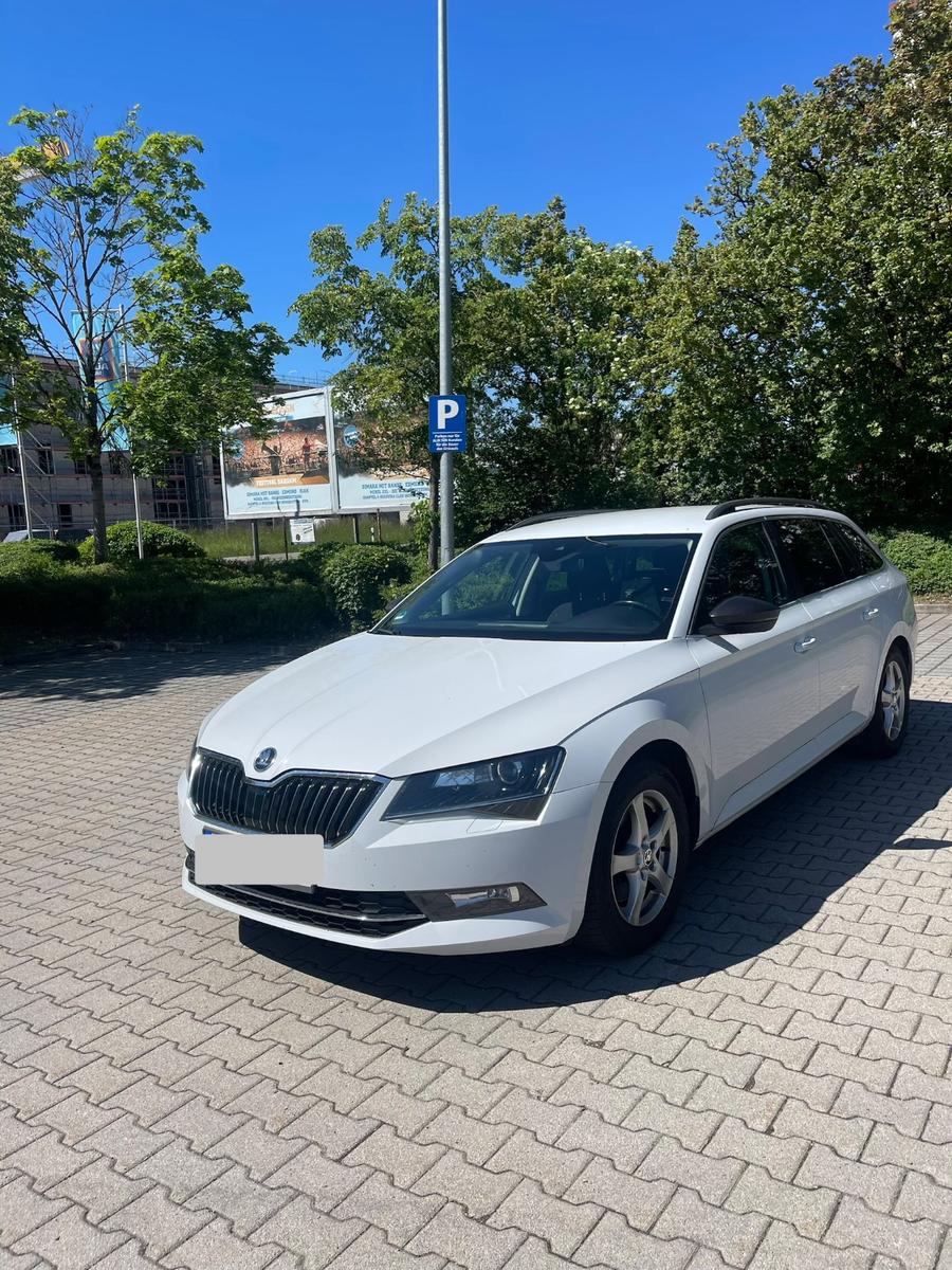 Skoda Superb Combi Ambition