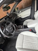 Audi RS6 4.0 TFSI tiptronic quattro Avant - graue Audi RS6