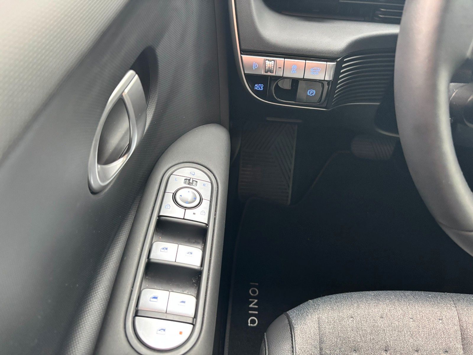 Fahrzeugabbildung Hyundai IONIQ 5 77,4 Wh 239kW 4WD Techniq/BOSE/PANO!