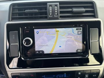 Toyota Land Cruiser - 11