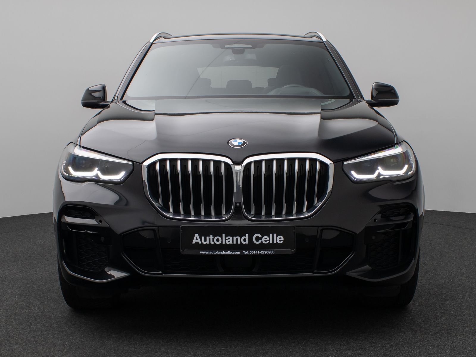 Fahrzeugabbildung BMW X5 xD40d M Sport Panorama 360° HUD DAB HiFi AHK