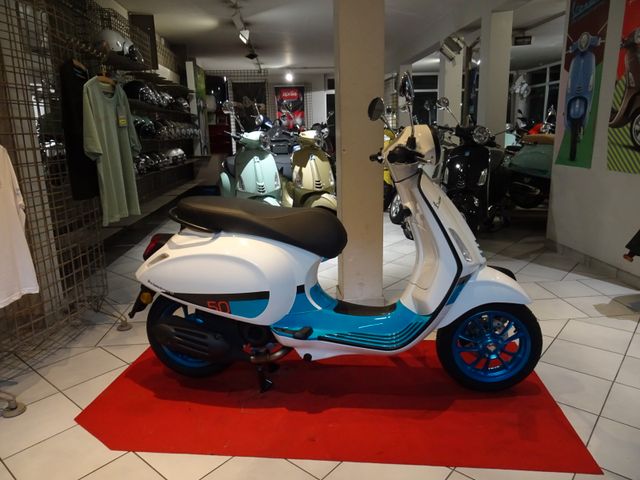 Vespa Primavera 50 Vibe-CHRISTMASDEAL-