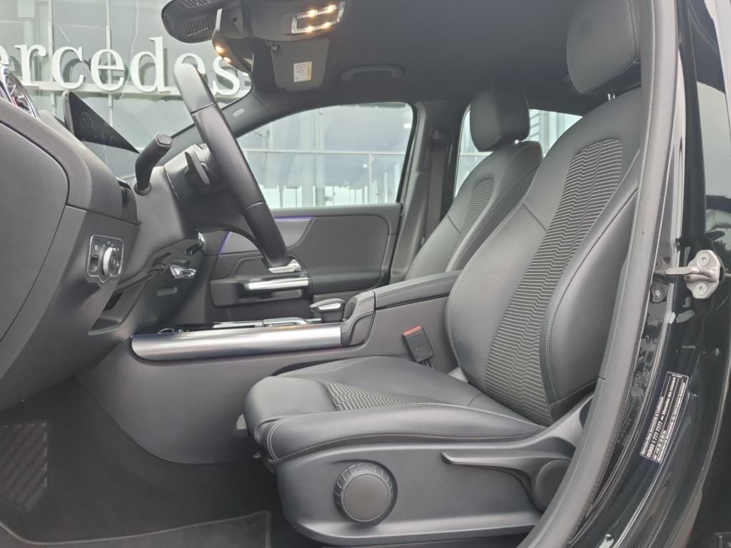 Fahrzeugabbildung Mercedes-Benz GLA 250 *Navi*AHK*PDC*SpurH*LED*KeyLess*el.Heck