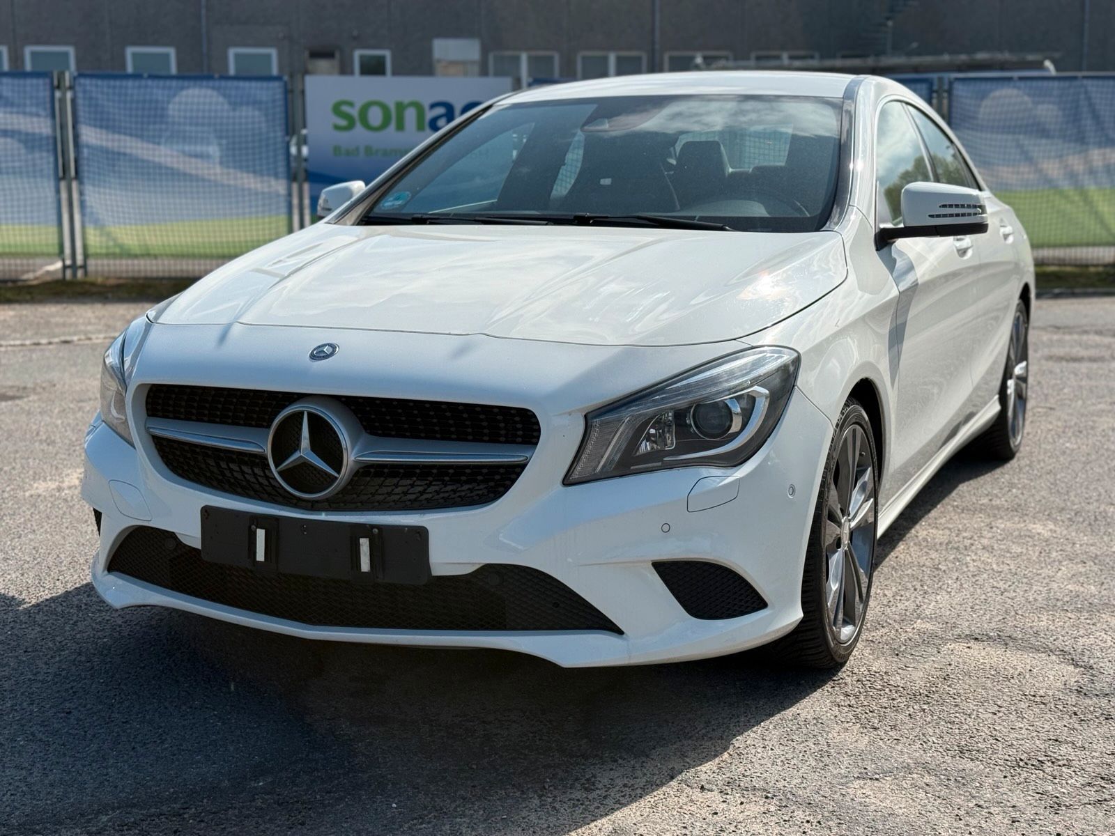 MERCEDES-BENZ Mercedes CLA 200.