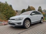 Volkswagen Golf 1.8 TSI DSG 4MOTION Alltrack Alltrack - Volkswagen Golf: Alltrack