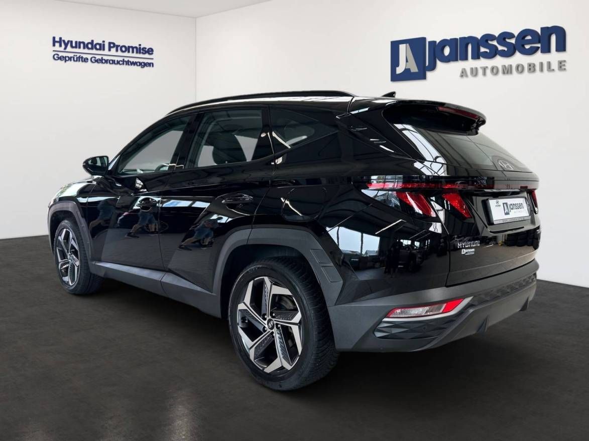 Fahrzeugabbildung Hyundai TUCSON Plug-in-Hybrid  Funktions-Paket, Navigati