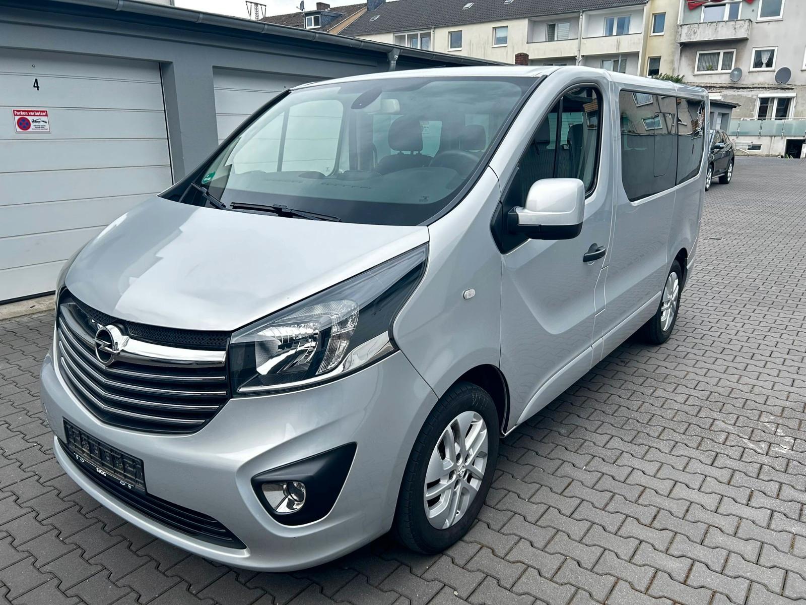 Opel Vivaro 8 SITZE NAVI KAMERA STANDHZ KEYLESS AHK