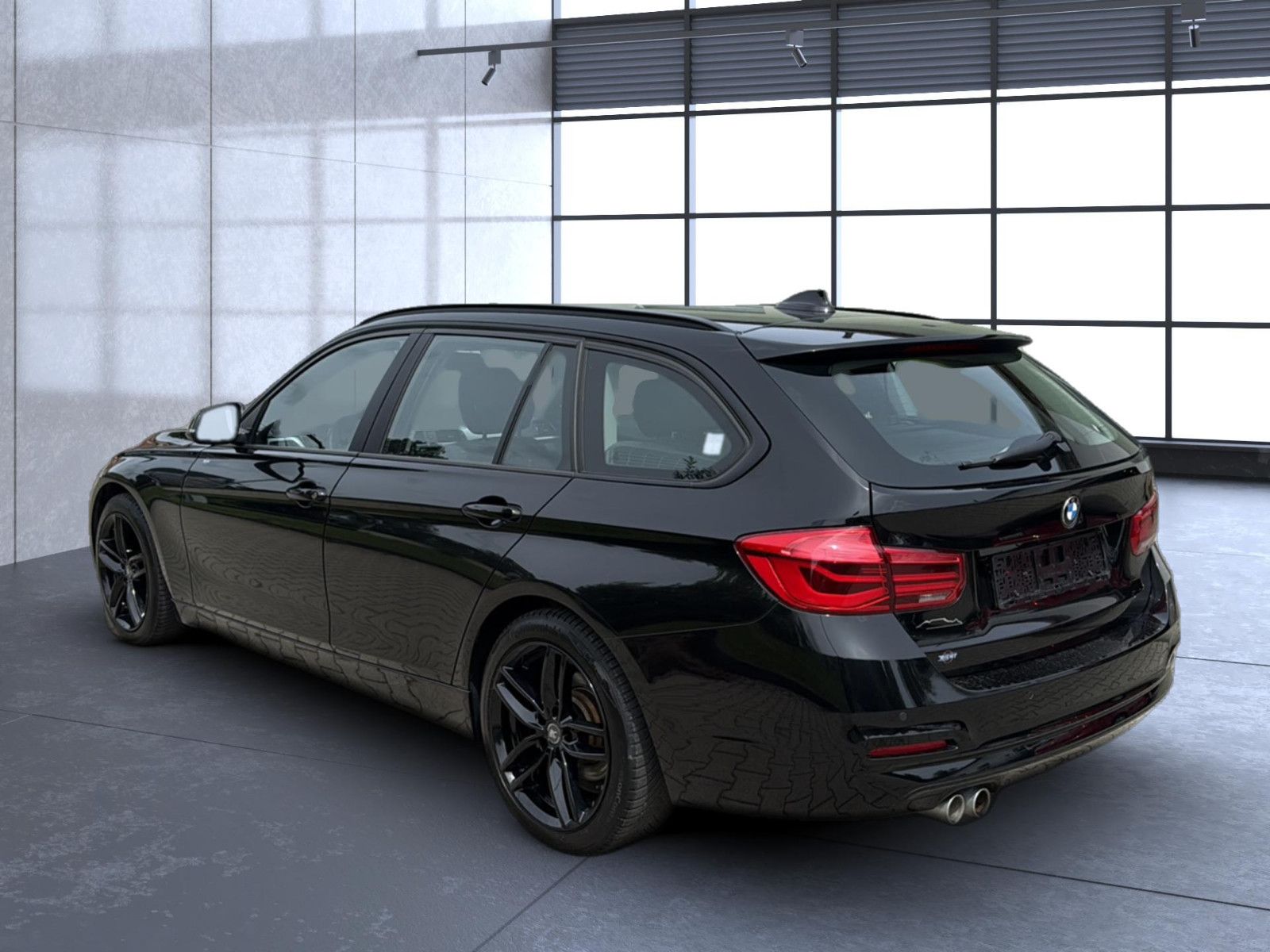 Fahrzeugabbildung BMW 320i Touring / Unfallfrei