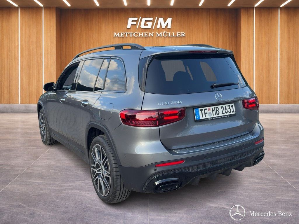 Mercedes-Benz GLB 200 — fotografia 2