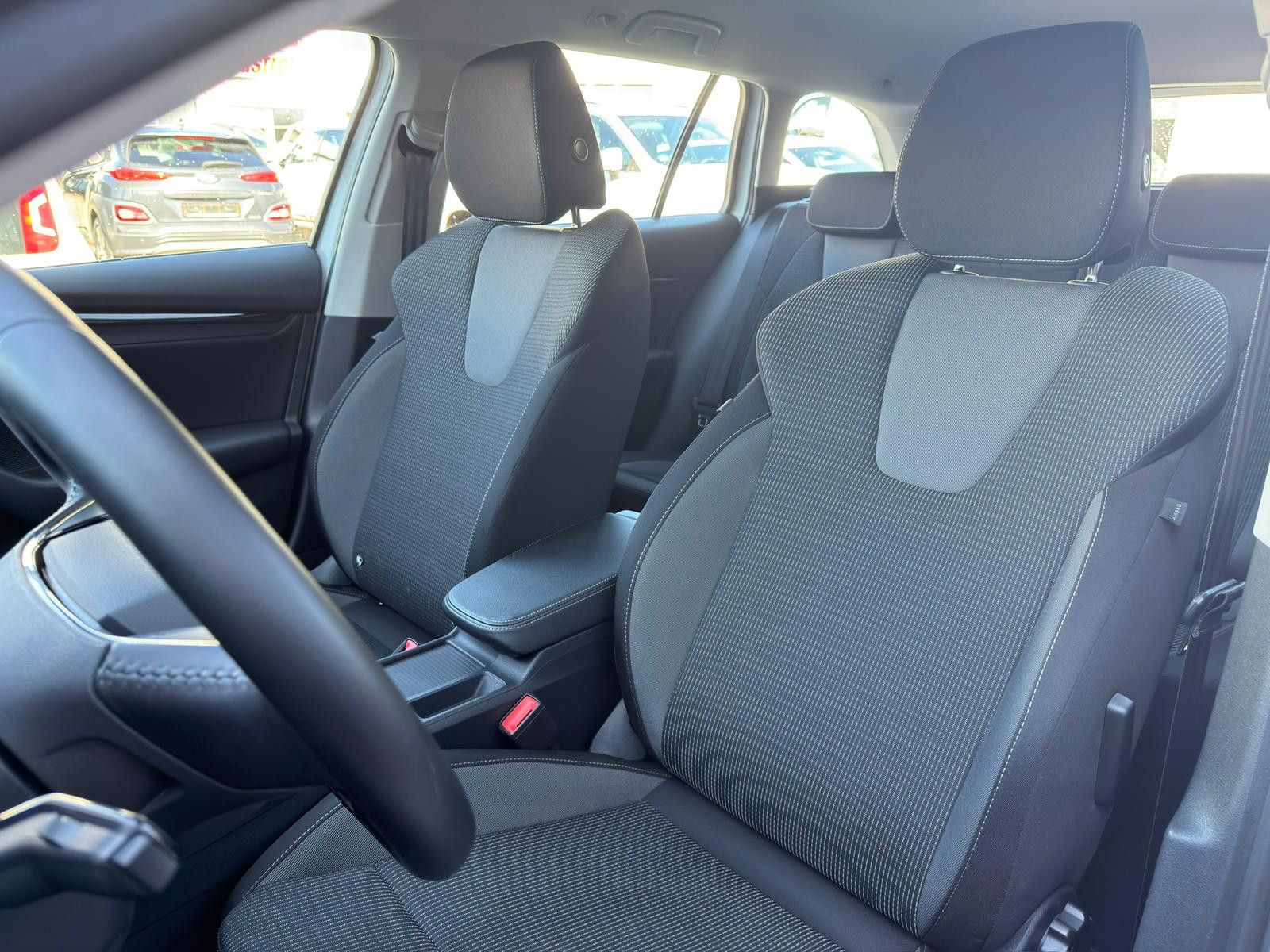 Fahrzeugabbildung SKODA Octavia Combi Ambition