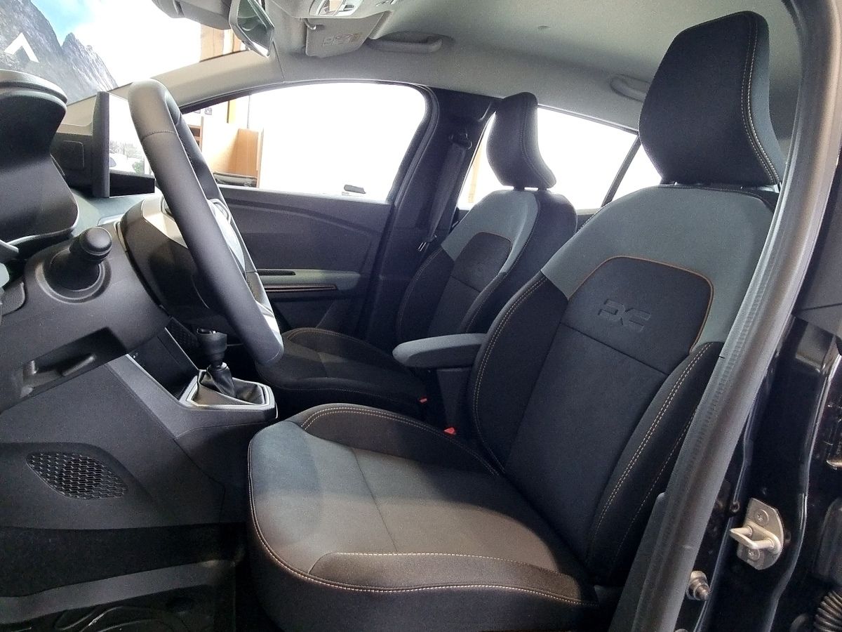 Fahrzeugabbildung Dacia Sandero Stepway Extreme TCe 110