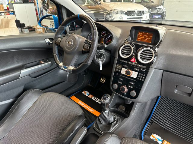 Opel Corsa D OPC *RECARO*LEDER*KliMAAUTOMATIK*