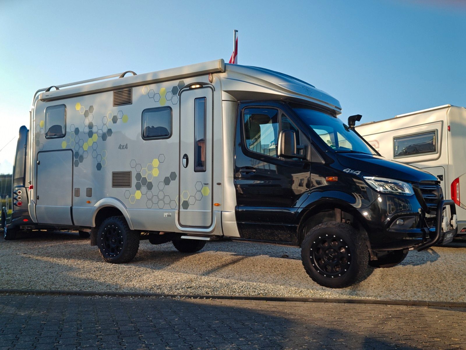 Fahrzeugabbildung HYMER / ERIBA / HYMERCAR ML-T 580 4x4 ALLRAD 3.0L V6 - AUS ERSTBESITZ