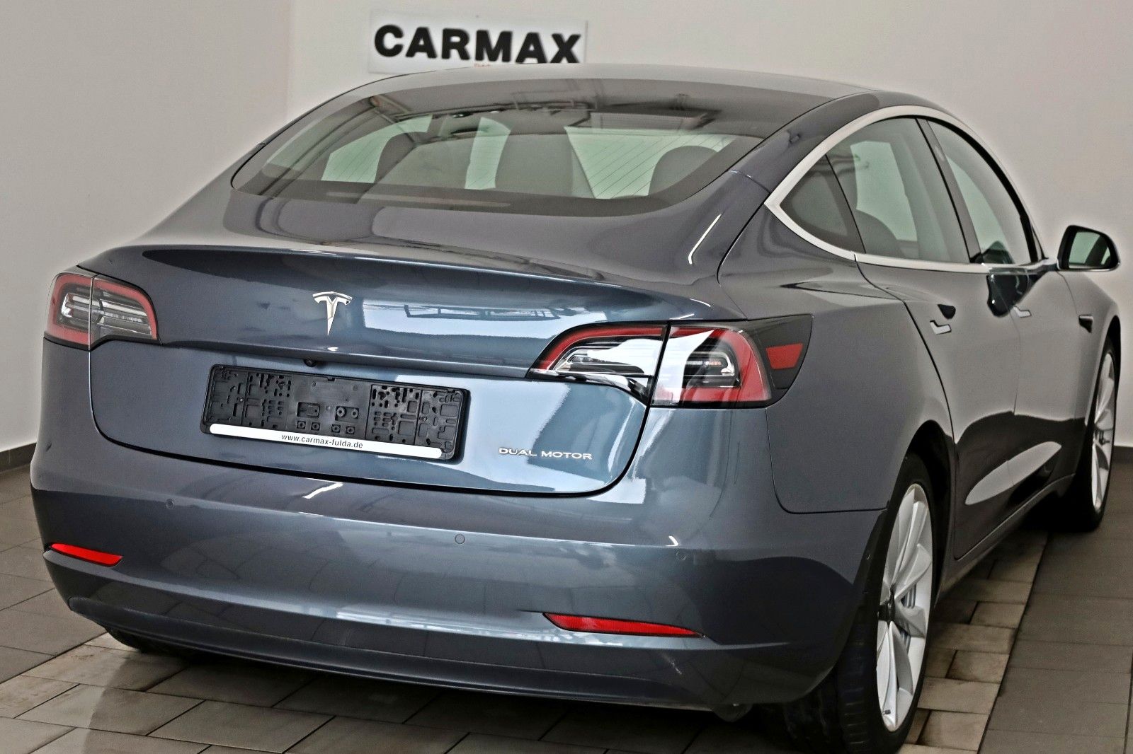 Fahrzeugabbildung Tesla Model 3 Long Range AWD Leder,Navi,LED,Panorama