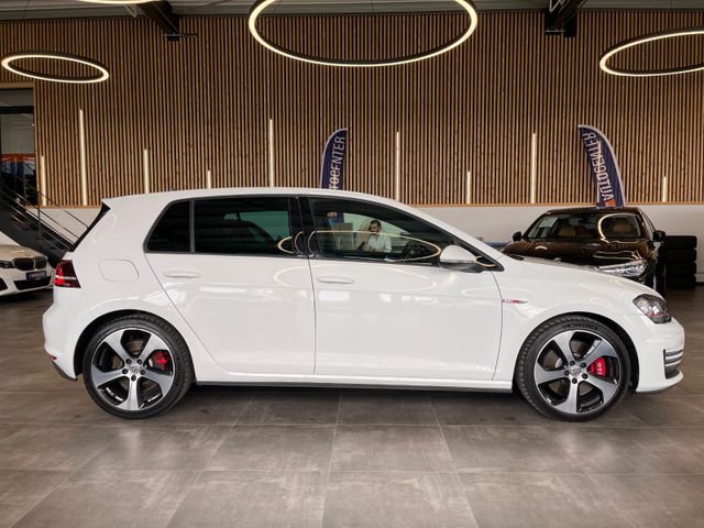 Volkswagen Golf VII Lim. GTI Performance BMT *ACC*BI-XENON*