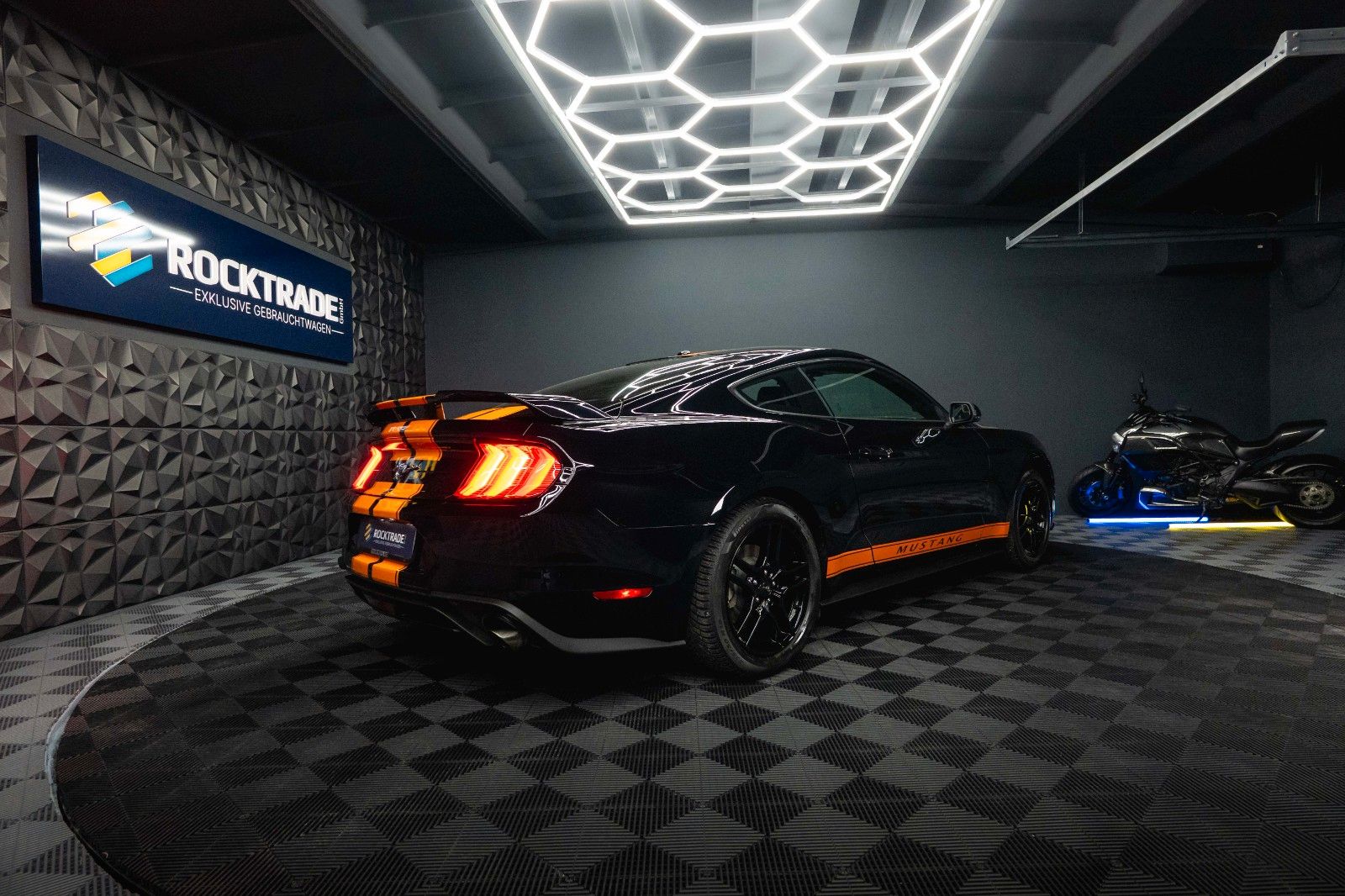 Fahrzeugabbildung Ford Mustang Shelby GT Coupe Performance 6-Gang *LED*