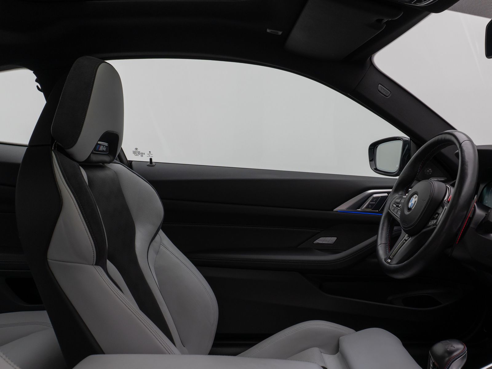 Fahrzeugabbildung BMW M4 xD Coupé Competition Kamera Glasdach HUD H/K