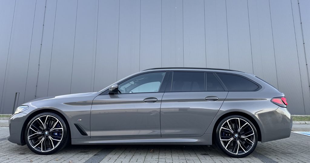 Image of BMW 530