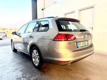 Volkswagen Golf - 12
