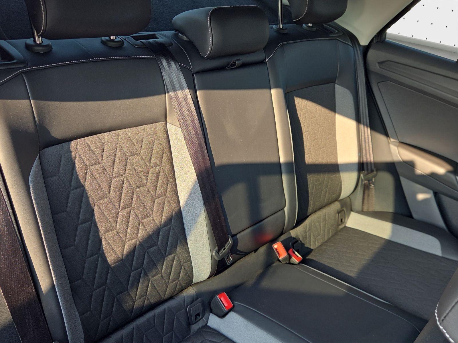 Volkswagen T-Roc - Bild 19