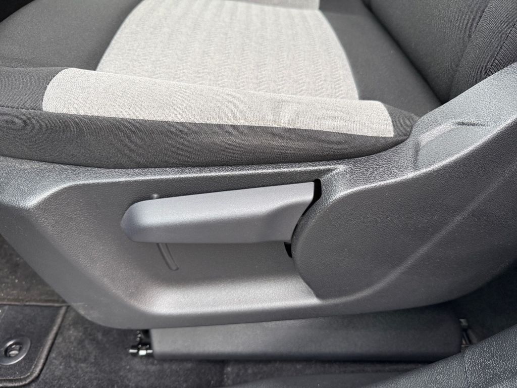 Fahrzeugabbildung Citroën Berlingo MPV M PureTech 110 FEEL