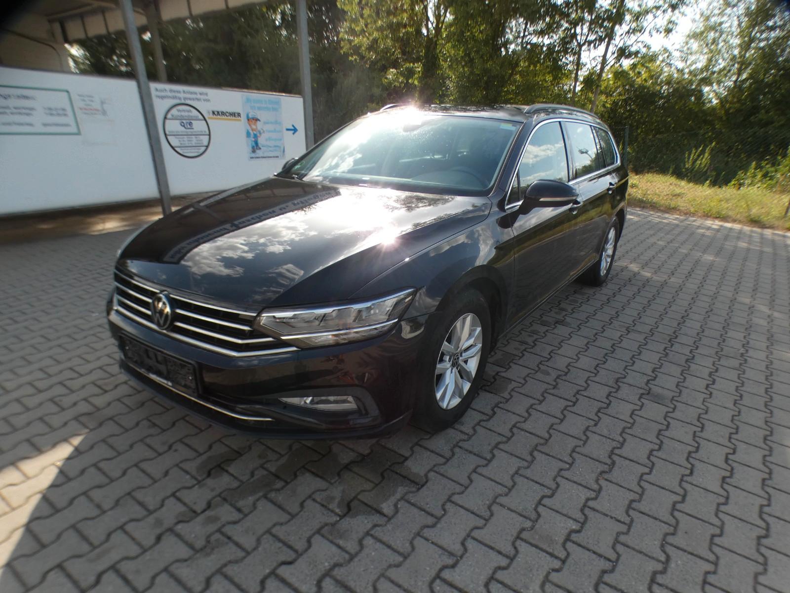 Volkswagen Passat Variant Business 2.0TDI DSG Navi SHZ ACC