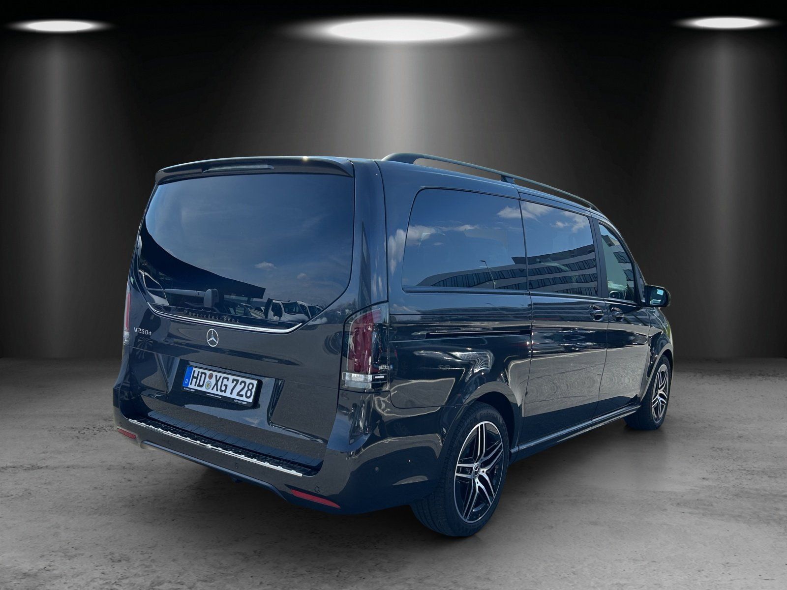 Fahrzeugabbildung Mercedes-Benz V 250 d Avantgarde Winterpaket AMG-Line AHK MBUX