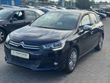 Citroën C4 Lim. Selection Motor läuft Unruhig - blaue Citroën C4