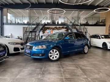 Audi A3 Sportback 1.6 Attraction *TEMPOMAT*SZHZ*KLIMA